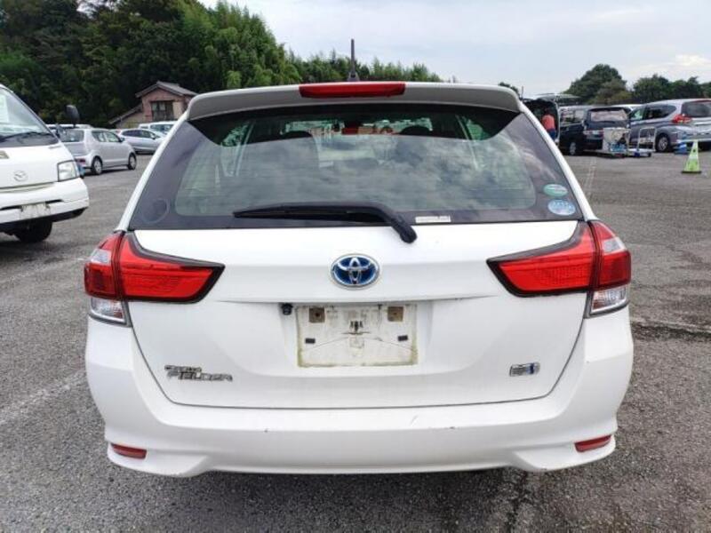COROLLA FIELDER