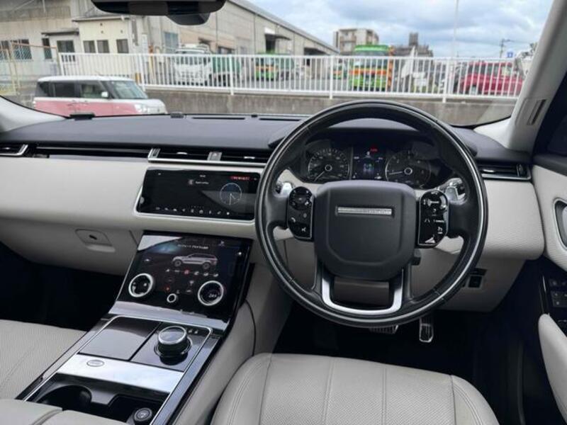 RANGE ROVER VELAR