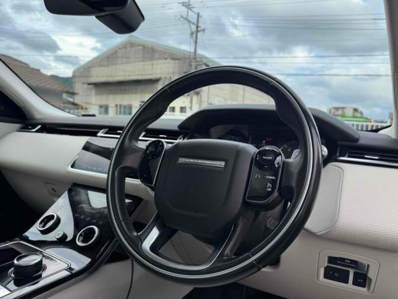 RANGE ROVER VELAR