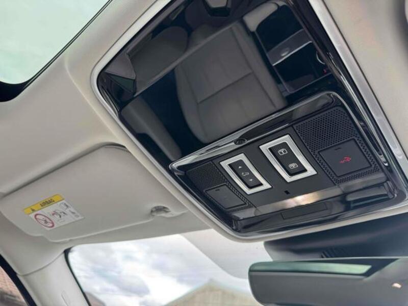 RANGE ROVER VELAR