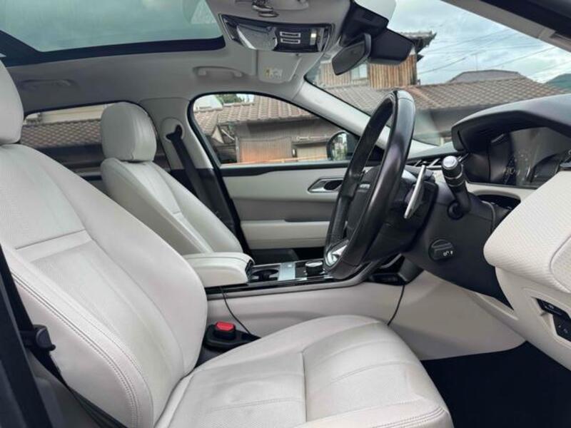 RANGE ROVER VELAR