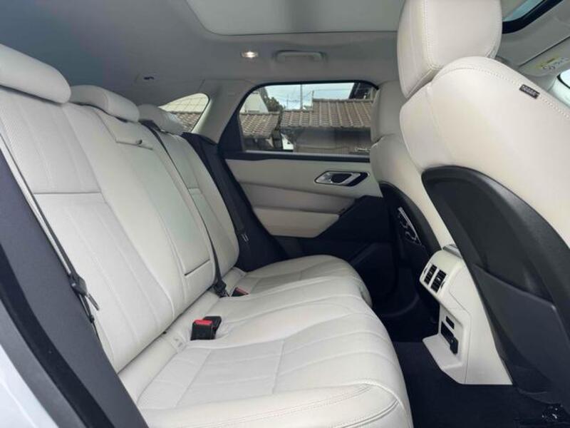 RANGE ROVER VELAR