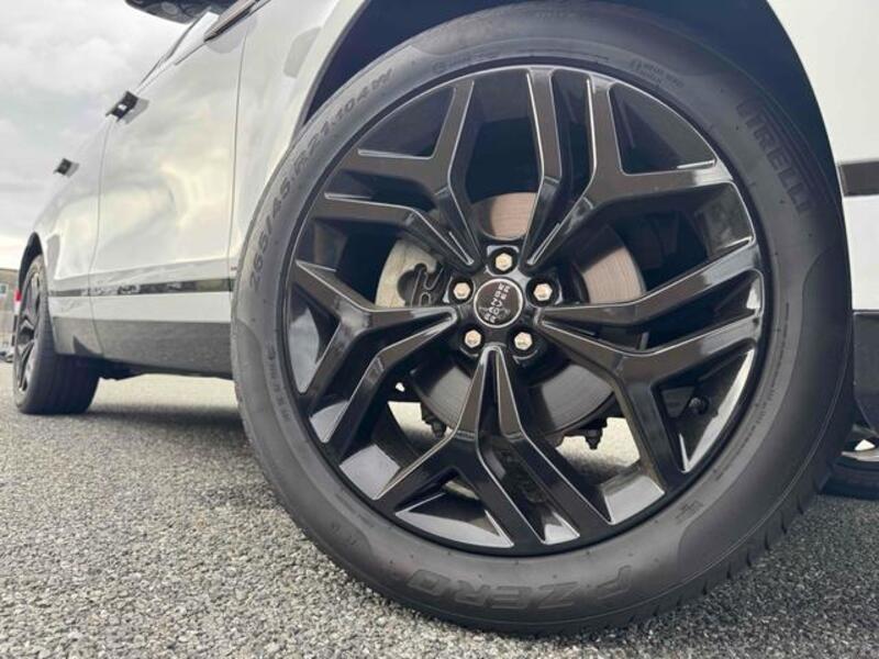 RANGE ROVER VELAR