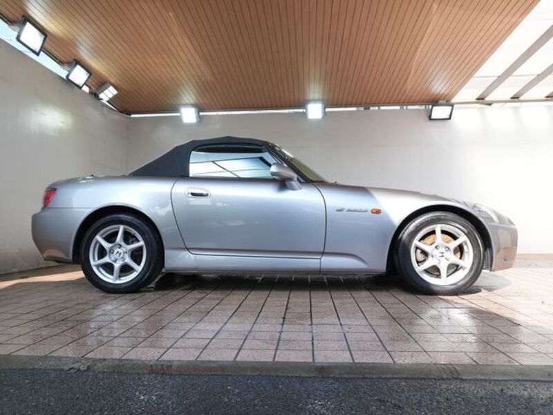 S2000
