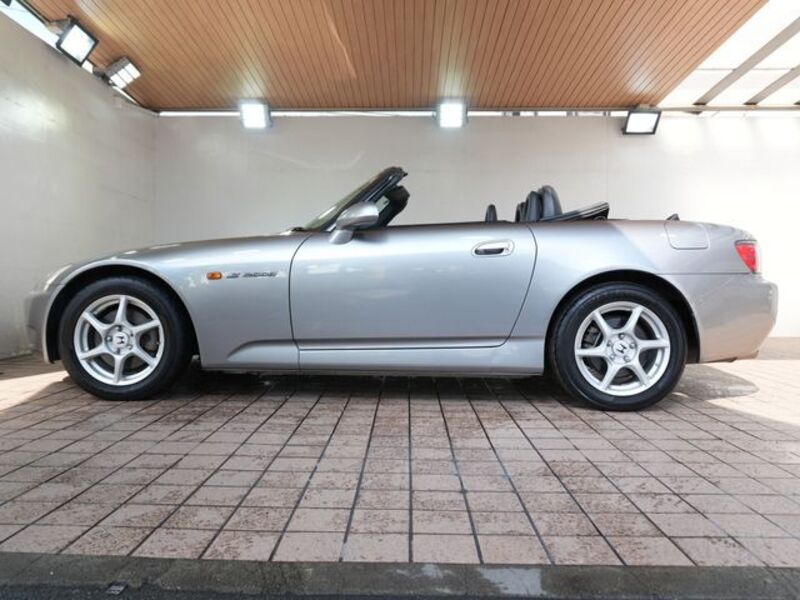 S2000