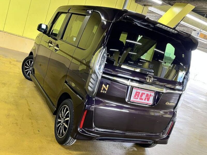 N BOX CUSTOM