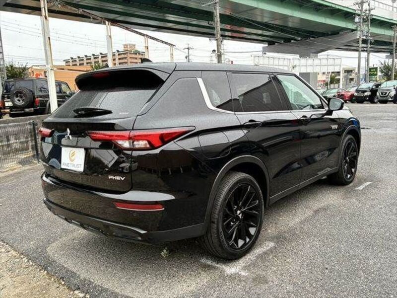 OUTLANDER PHEV