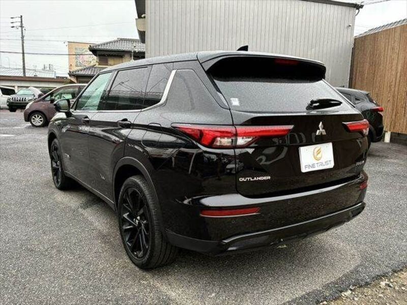 OUTLANDER PHEV