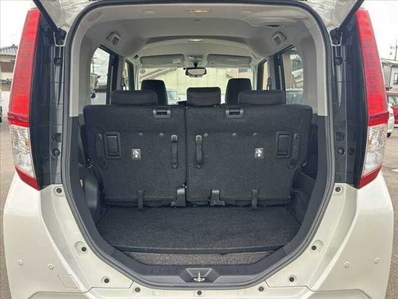 ROOMY