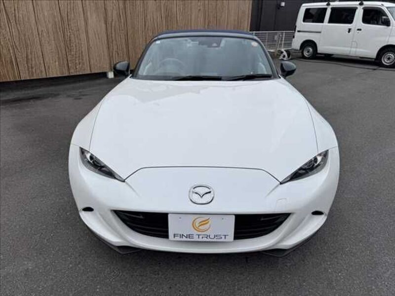ROADSTER