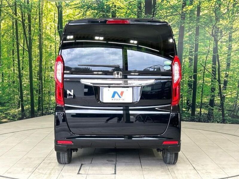 N BOX