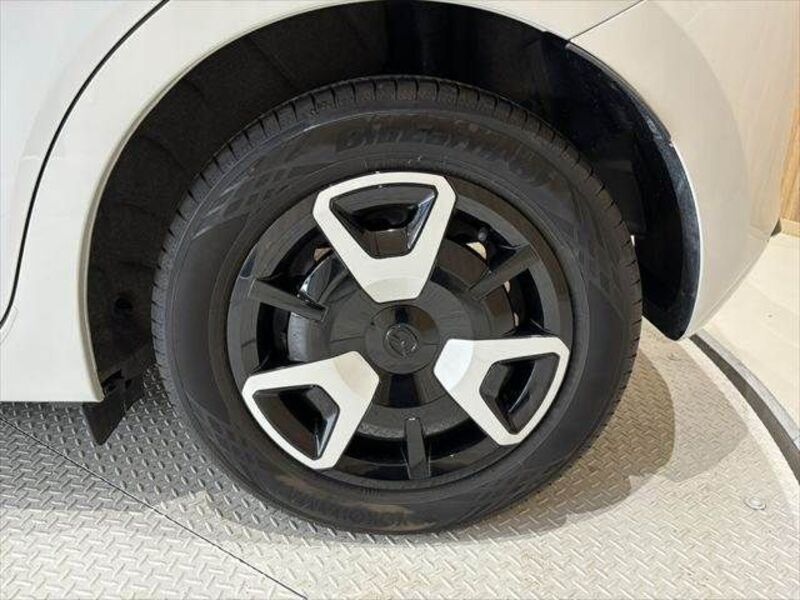 MAZDA2