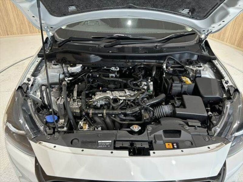 MAZDA2