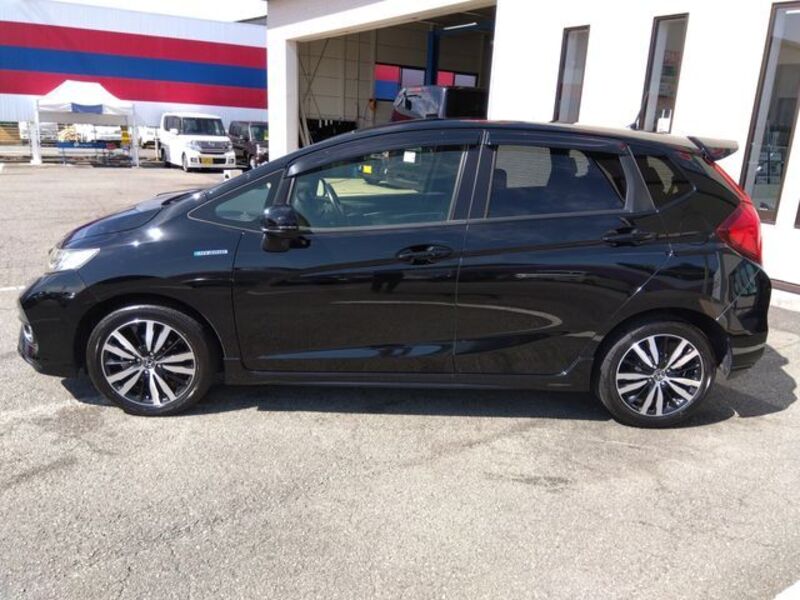 FIT HYBRID