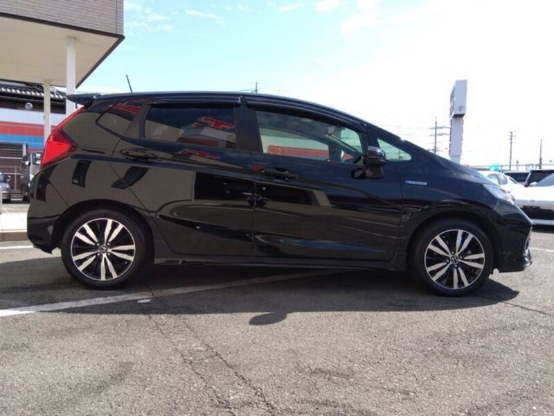 FIT HYBRID