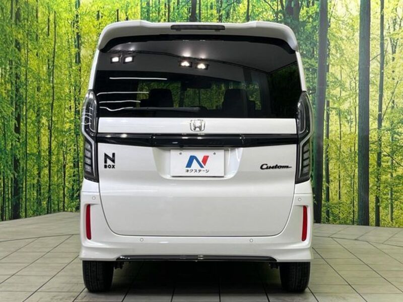 N BOX CUSTOM
