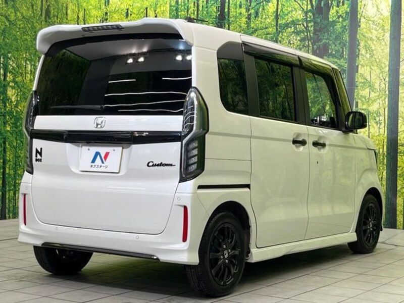 N BOX CUSTOM