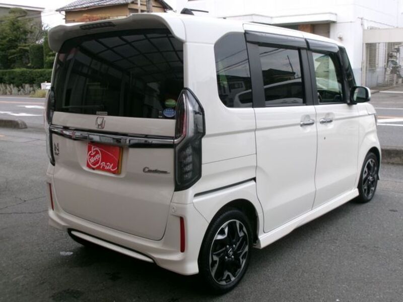 N BOX CUSTOM