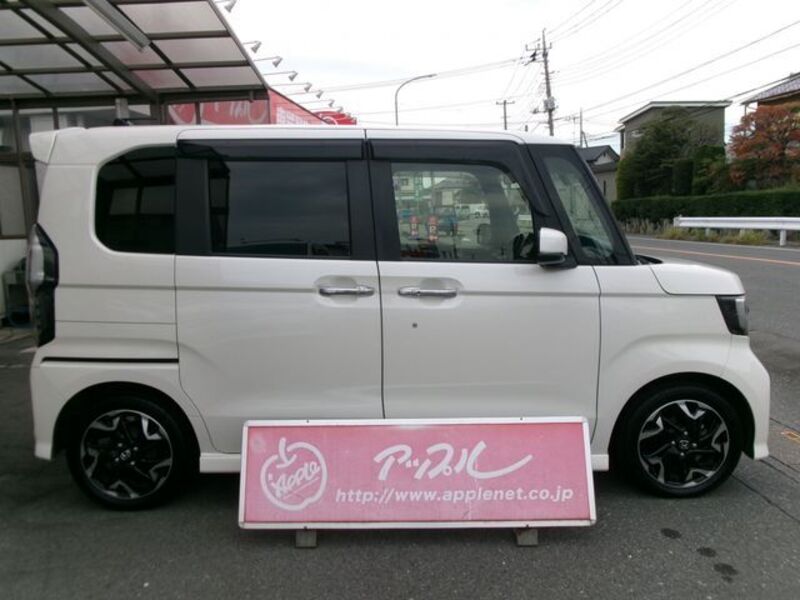 N BOX CUSTOM