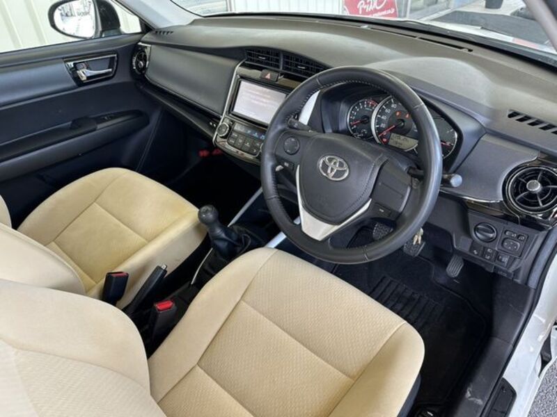 COROLLA AXIO