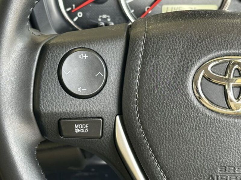 COROLLA AXIO