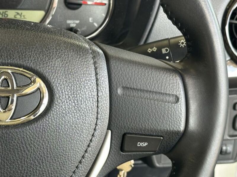 COROLLA AXIO
