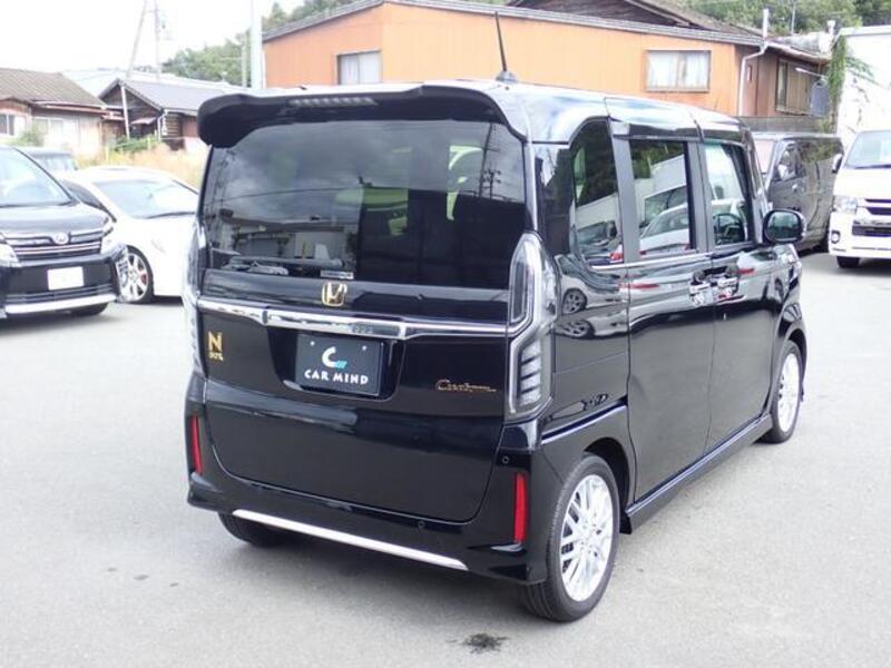 N BOX CUSTOM