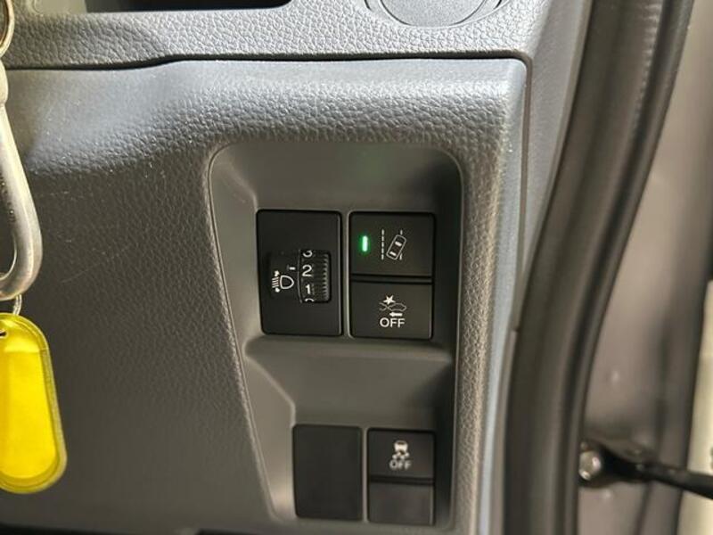 N-VAN
