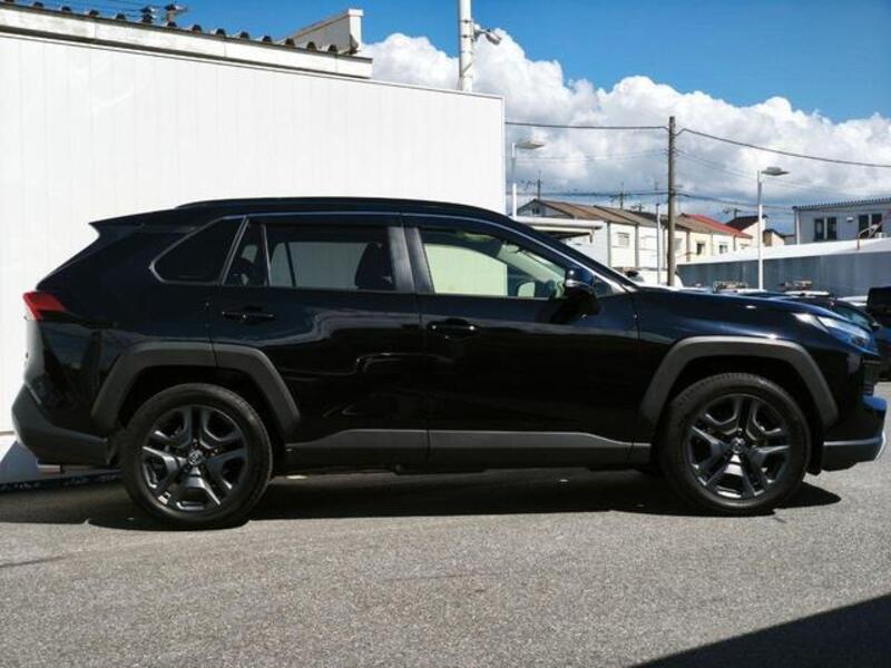 RAV4