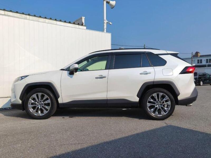 RAV4