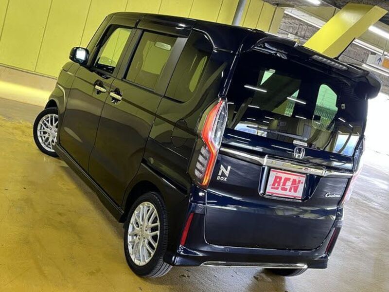 N BOX CUSTOM