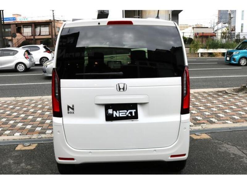 N BOX