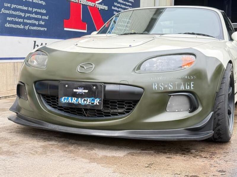 ROADSTER