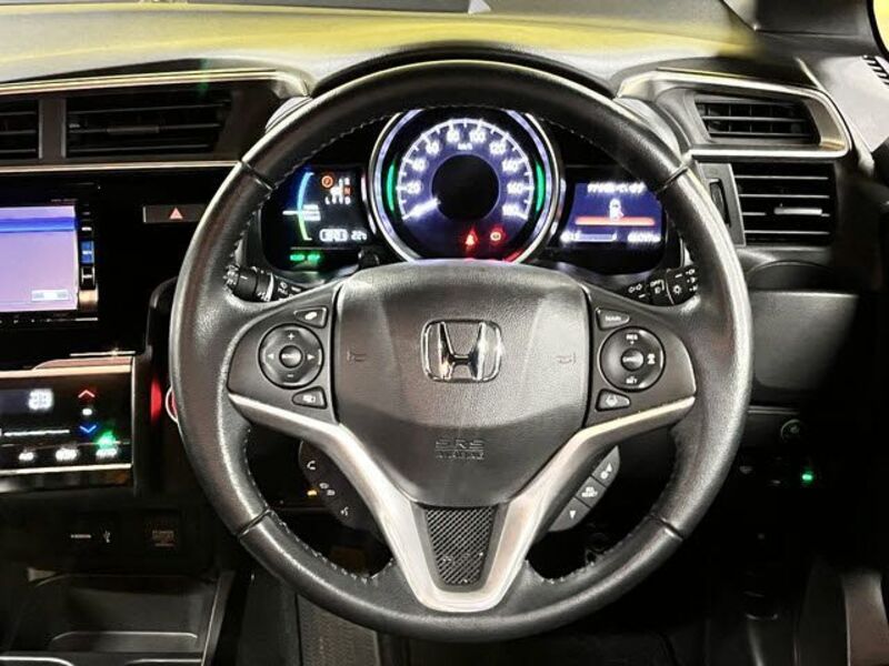 FIT HYBRID