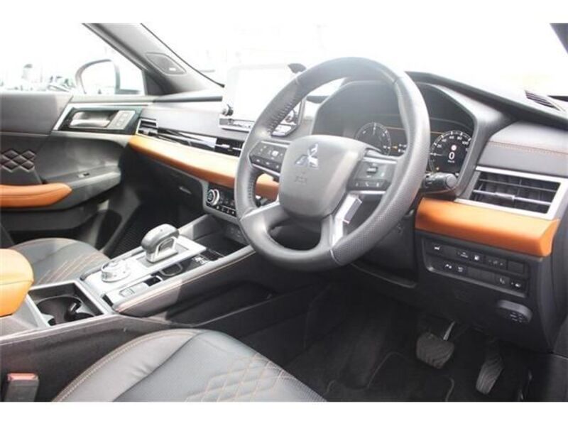 OUTLANDER PHEV