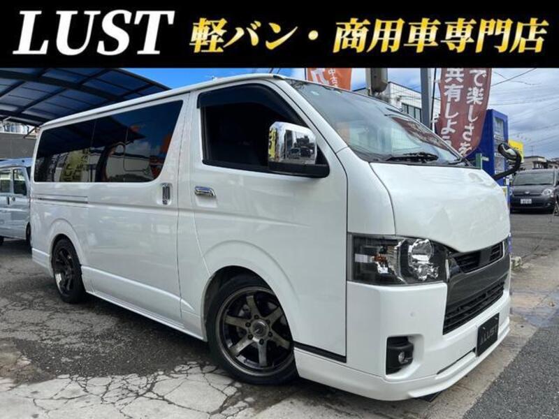 TOYOTA HIACE VAN
