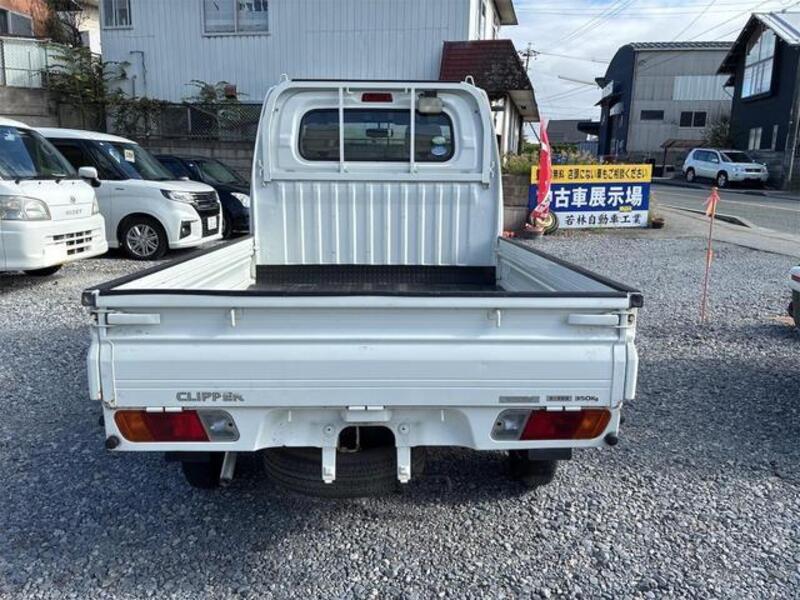 CLIPPER TRUCK