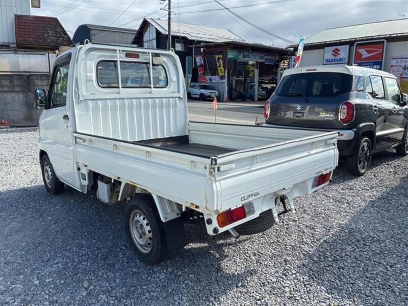 CLIPPER TRUCK