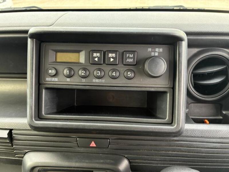 N-VAN