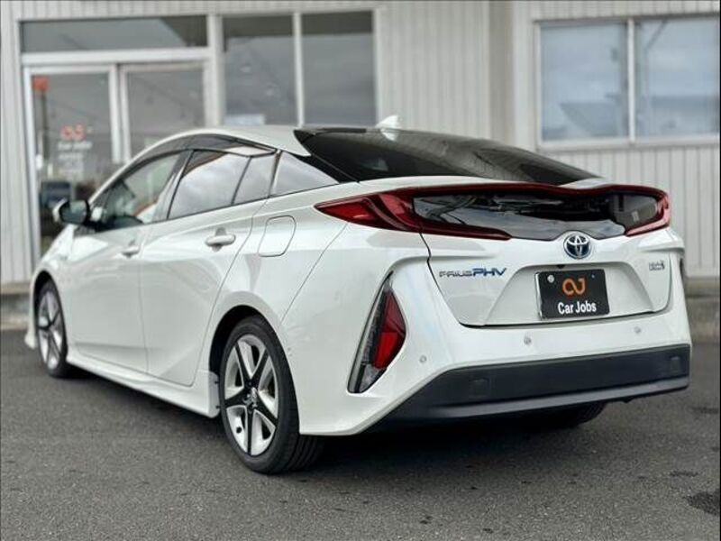 PRIUS PHV
