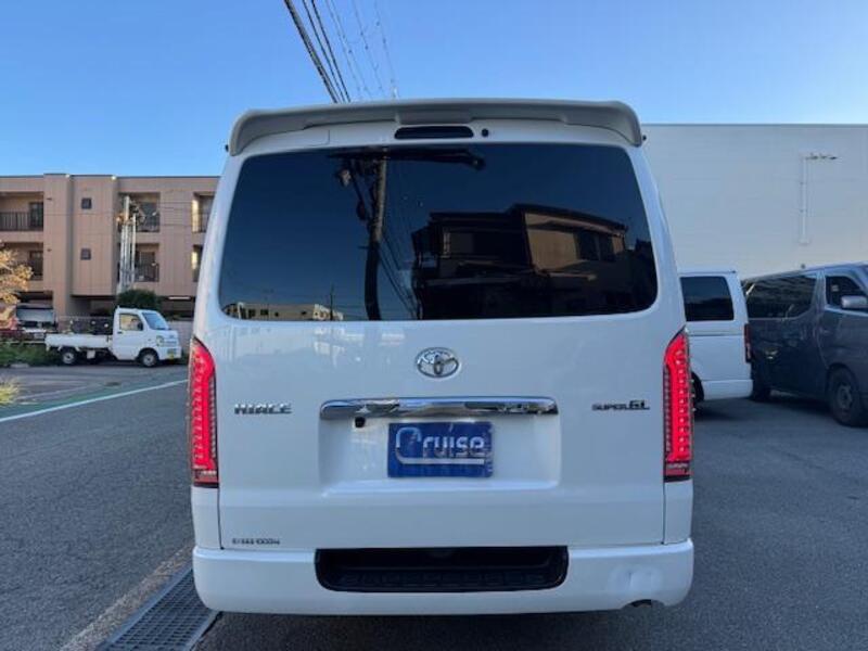 HIACE VAN