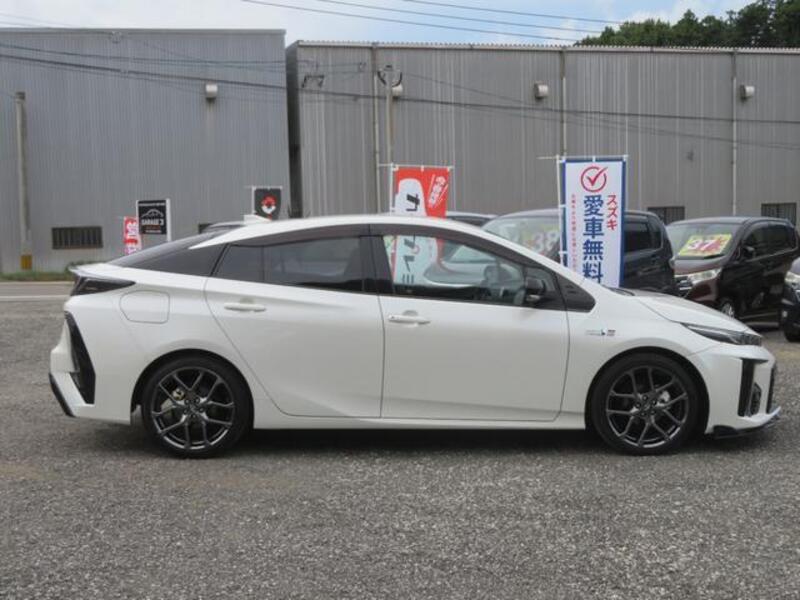 PRIUS PHV