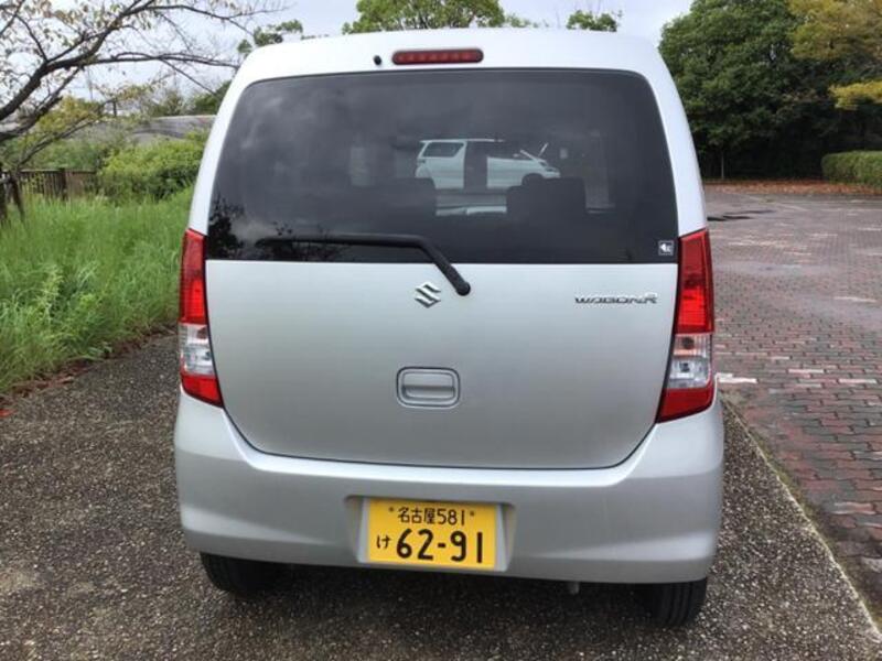 WAGON R