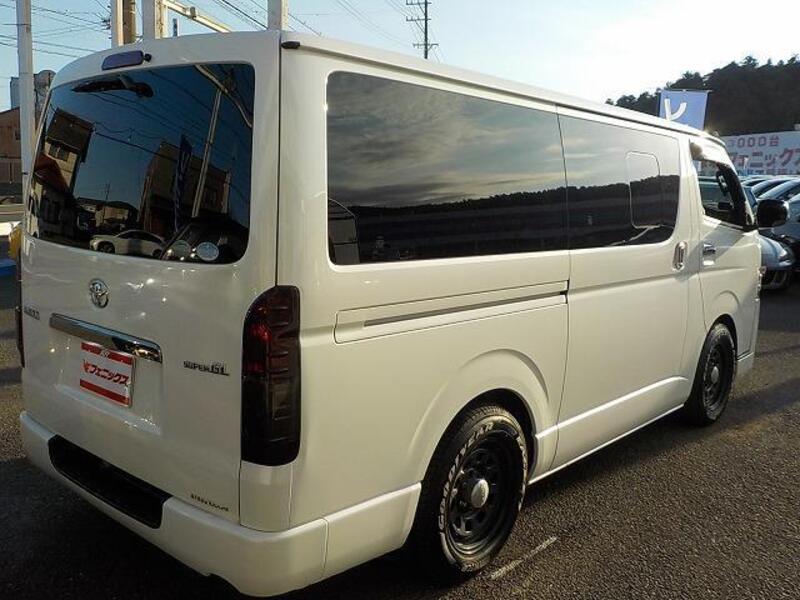 HIACE VAN