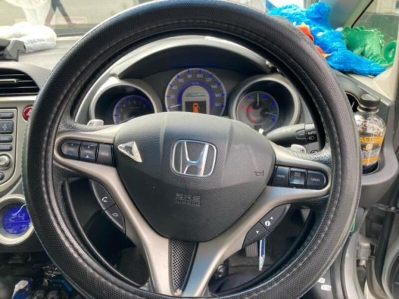 FIT HYBRID