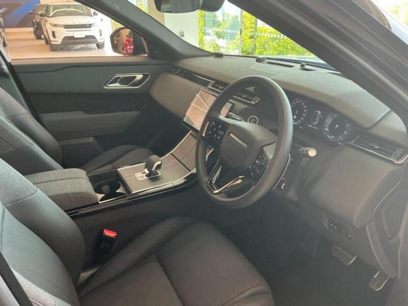 RANGE ROVER VELAR
