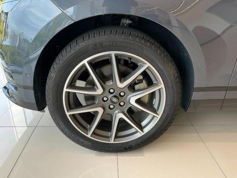 RANGE ROVER VELAR