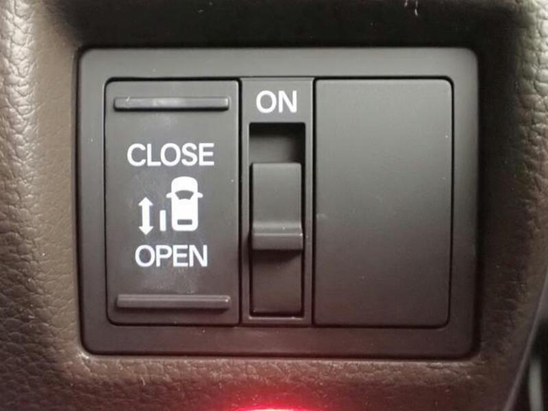 N BOX