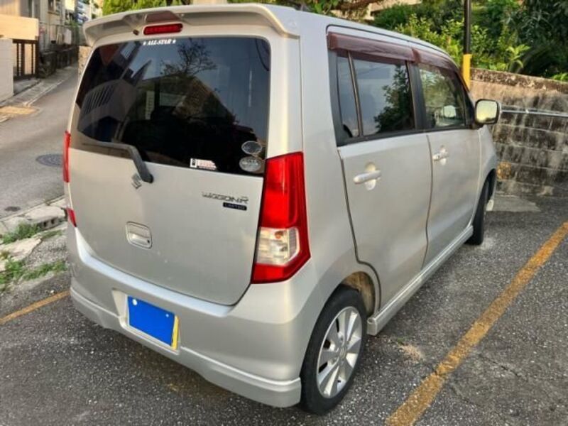 WAGON R
