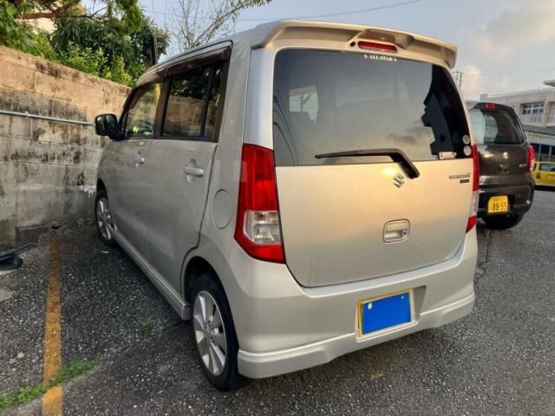 WAGON R